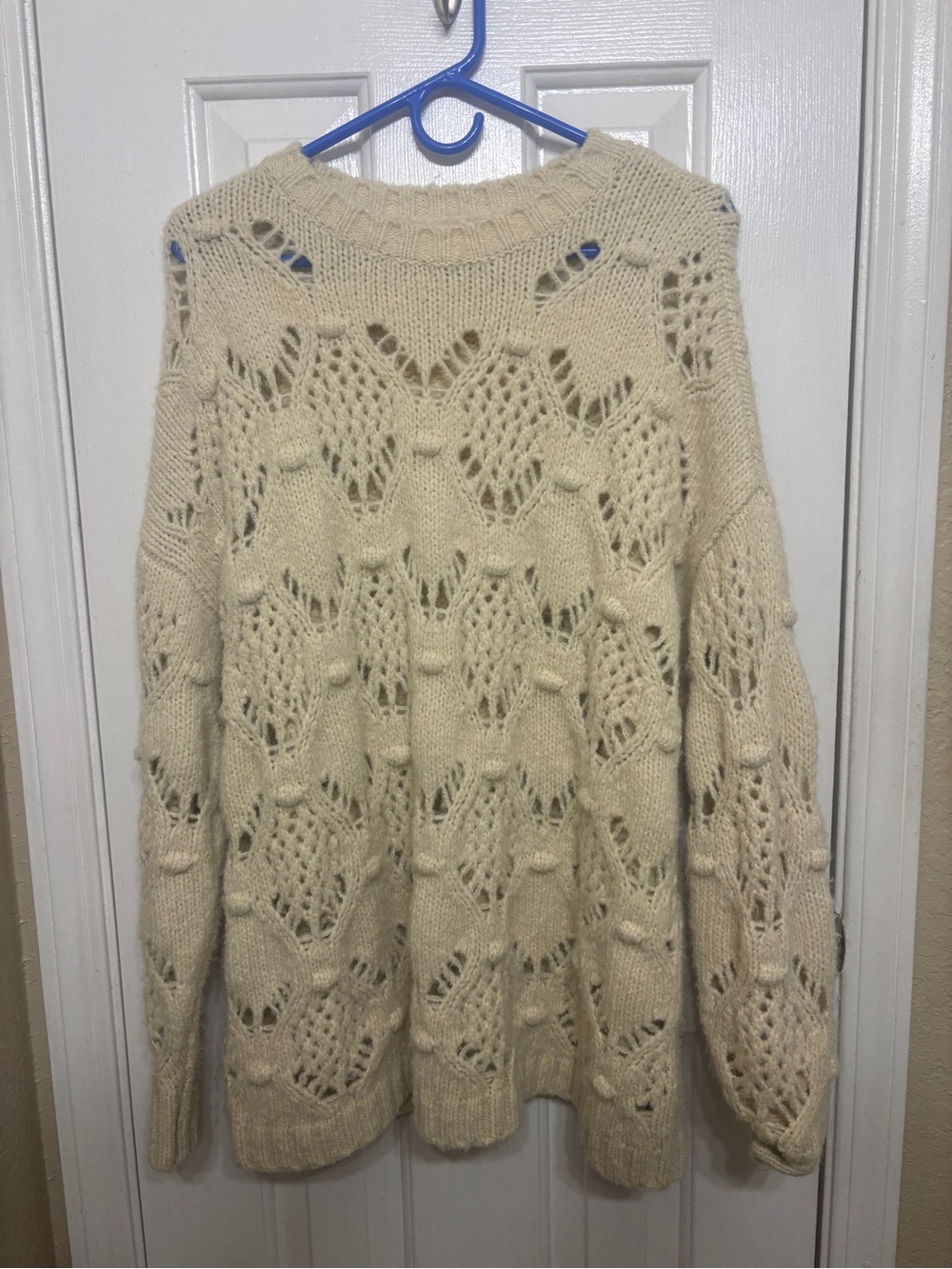 American Eagle Womens Chunky Oversized Sweater Size M Ivory Boho Crochet Cream